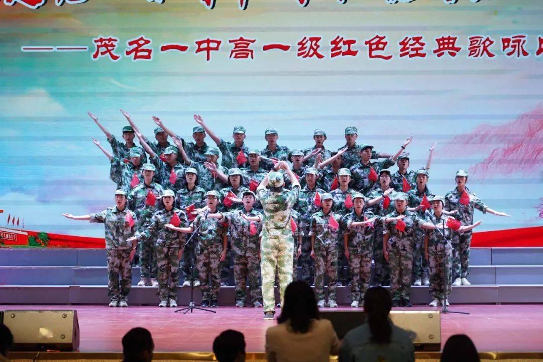 逃离昏暗的废弃城